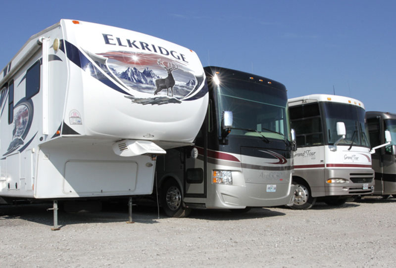 Located in St. Charles, MO, Complete offers st louis rv storage with full amenities.